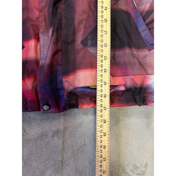 Volcom ZEEZ Plaid Jacket Women’s S Waterproof Snowboard Ski Streetwear - Picture 12 of 13